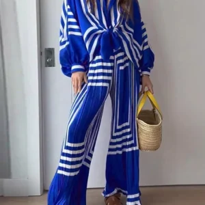 Conjunto de Dos Piezas con Estampado de Pliegues