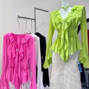 Blusa con Encaje y Chiffon